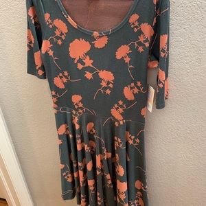 Beautiful gray and coral jacquard lularoe Nicole